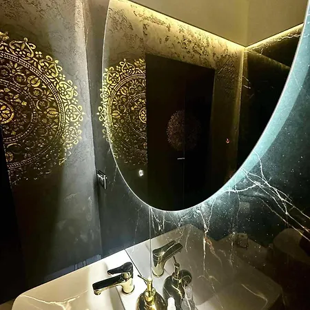 Black House B Jacuzzi