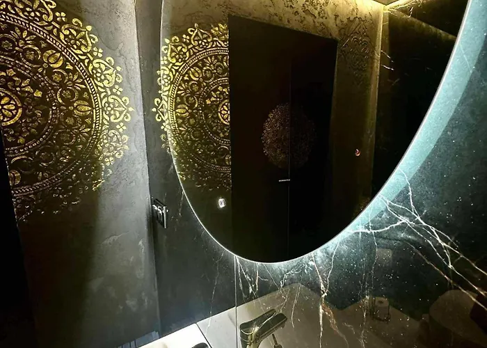 Black House B Jacuzzi